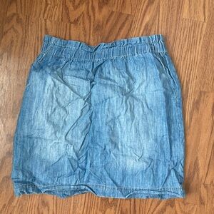 Universal threadswoman’s Jean skirt- NWOT